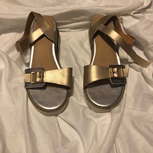 Daybreak wedge sandal gold and silver size 8